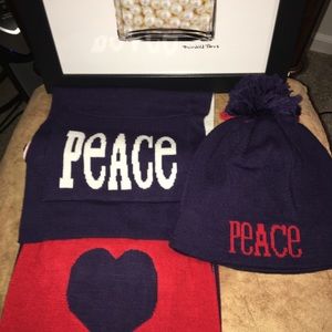 🟤JOHNATHAN ADLER LOVED AUTHENTIC REVERSIBLE PEACE & LOVE HAT/SCARF SET.